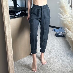 Hollister black joggers. Size M.